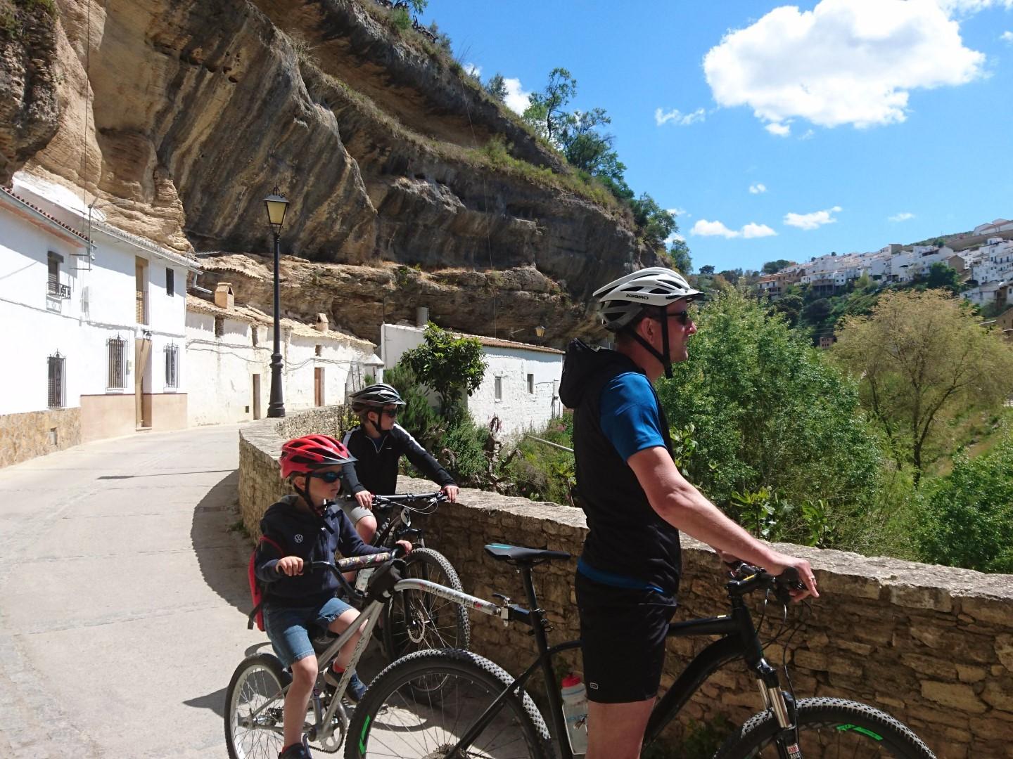 biking-tour-company-10