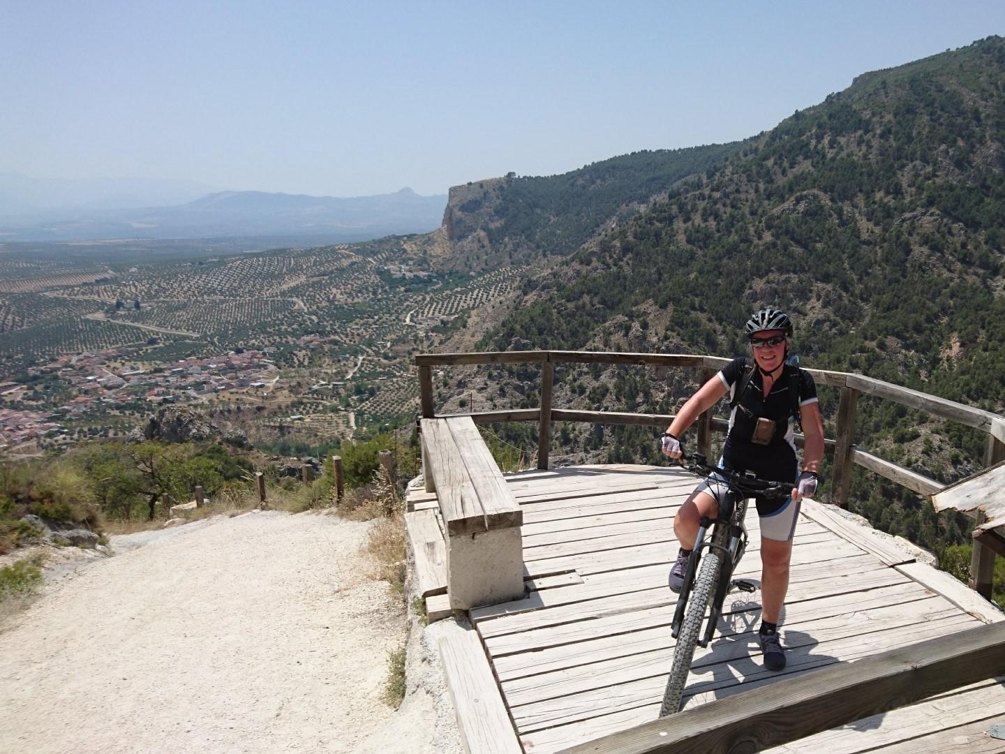 biking-tour-company-14