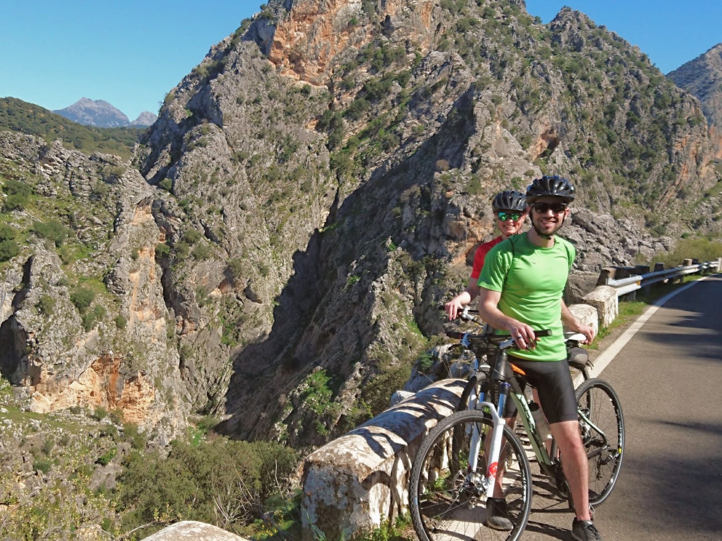 biking-tour-company-21